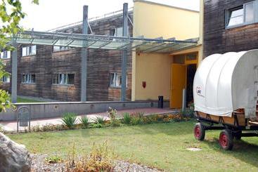 ペンション Feriendorf Muess