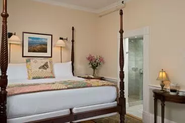 ユースホステル The Inn At Cape Cod