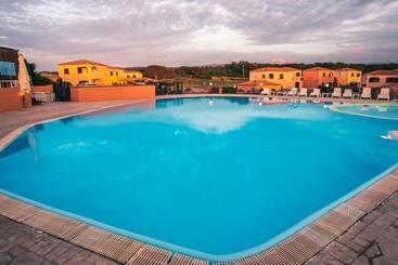 公寓式酒店 Residence Lu Lamoni Costa Nord