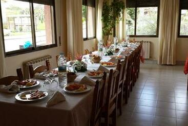 بنسيون Hostal Atila