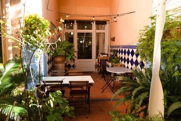 پانسیون 1900 B&b Terrassa