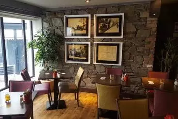 Pensão Muskerry Arms Bar And B&b