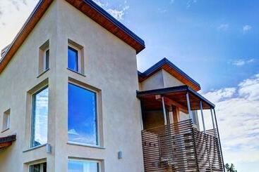 ペンション La Rosa Gialla Bio Apartments & Rooms