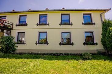 Majatalo Panorama Guesthouse