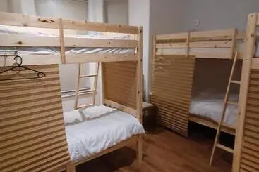 Voyage Hostel   Ensuite Family Rooms With Shared Kitchen