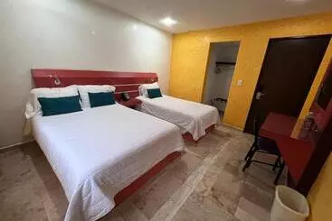 Hotelli Capital O Df Inn