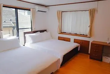Pensiune Akira Hiro House Room201