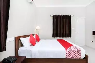 Otel Super Townhouse Hebbal Mysore Formerly Green Orchid Resorts