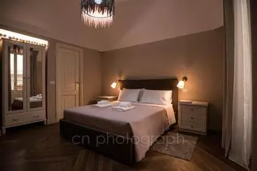 Bed and Breakfast La Dimora Del Falconiere Luxury Suites