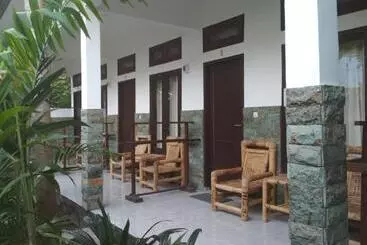 تختخواب و صبحانه Almaida Ii Gili Trawangan
