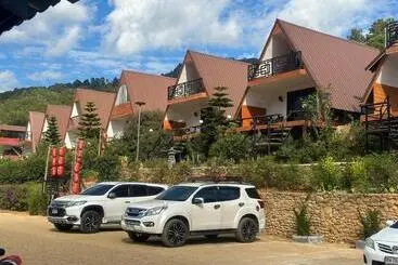 בית מלון כפרי Chenfong Rakthai Resort ไร่ชาเฉินฟงรีสอร์ท