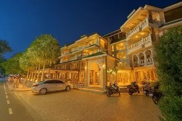Hotel The Taksim Royal Beach