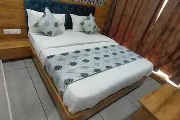 Hotel Maryland By Sky Stays