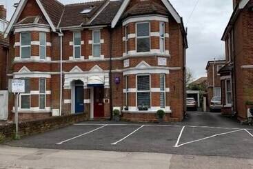 پانسیون Rivendell Guest House