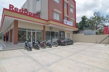 Hotel Reddoorz Near Islamic Center Samarinda