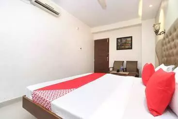 Hotel Oyo 30593 Heritage Corner