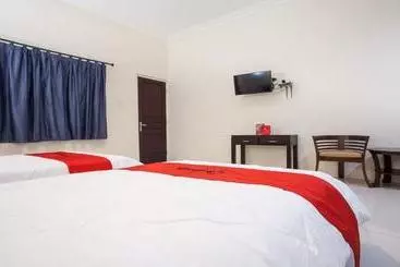 Hôtel Reddoorz Near Alun Alun Bangil