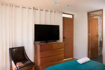 Hotel California Calca