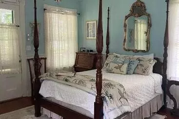 Retkeilymaja Historic Rosemont Manor