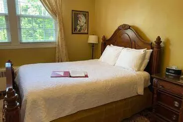 ユースホステル Historic Rosemont Manor