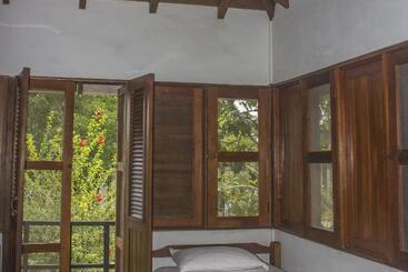 בית מלון כפרי Waira Selva