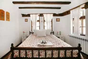 Pensione Osmarski Houses