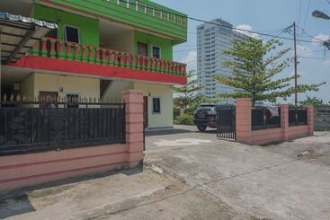 بنسيون Reddoorz Near Politeknik Negeri Medan