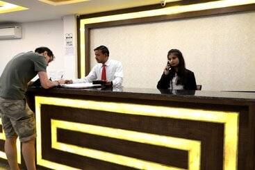 Hotel Peridot Near Igi Delhi Airport