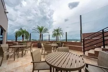 ホテル Via Garden Varginha