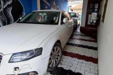 مبيت وإفطار Ayomal Beach Paradise