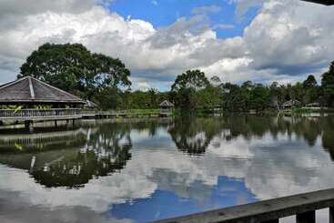 Balung River Eco Resort   Hostel