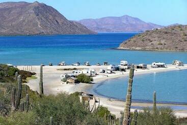 בית מלון כפרי Cuesta Real