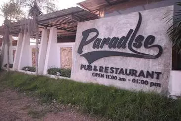 پانسیون Paradise Inn And Dining