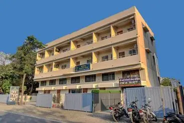 Hotel Happy Stay Lodging And Restaurant