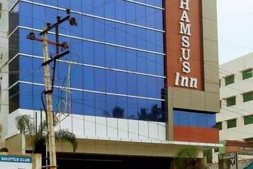 Hotelli Shamsu S Inn