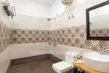 Hotel Ratnawali Camps