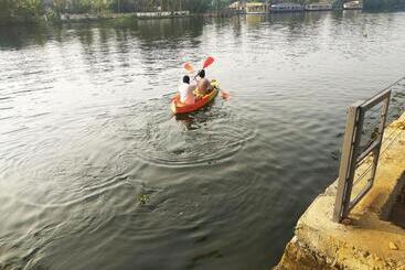 Bed & Breakfast Water S Edge Villas