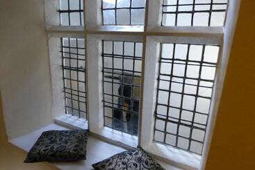 پانسیون Witherslack Hall Farmhouse