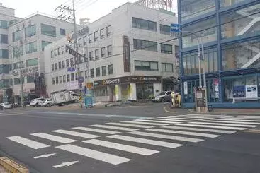 Majatalo Kangguan Guesthouse