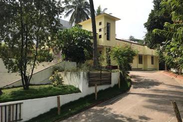 هاستل The Bunkers Ashram