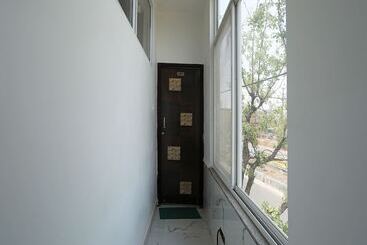 Hotel Oyo 14578 Green Square