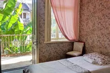 پانسیون Friendly Guest House