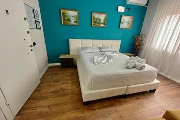 بنسيون Central Room Private Entry And Bathroom