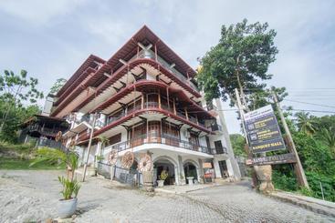 Hotel Grand Highway Resort