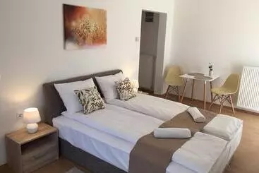 تختخواب و صبحانه Boutique Apartments