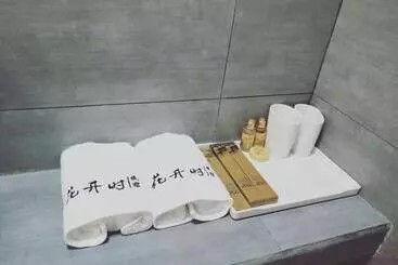 Pension Bloom Time Guest House