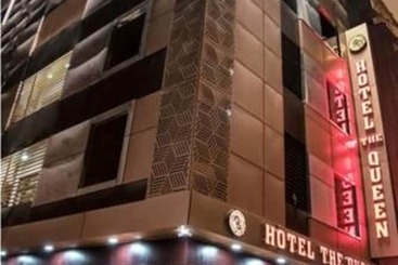 The Queen By Vivo Hotels