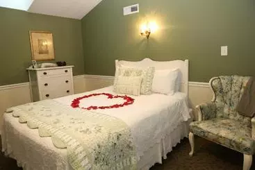 Martha's Vineyard B & B