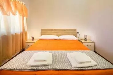 Bed and Breakfast Cristal Lake Affittacamere