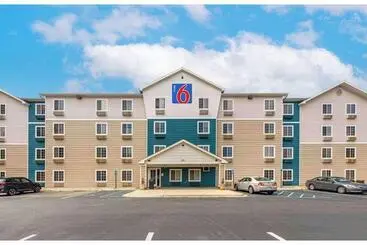 Motel 6 Suites Birmingham Pelham  Al